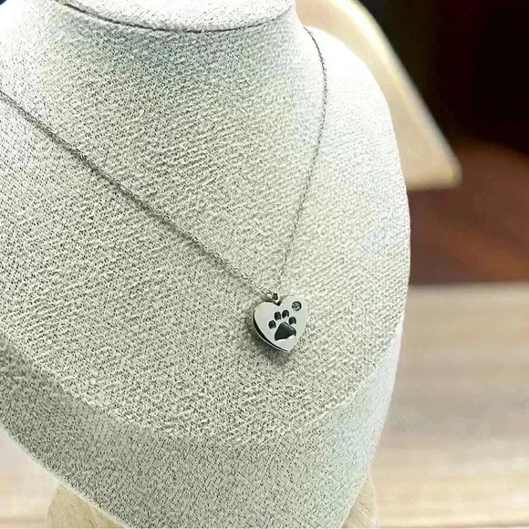 Heart Paw Print Pendant Necklace in Silver - Picture 1 of 7